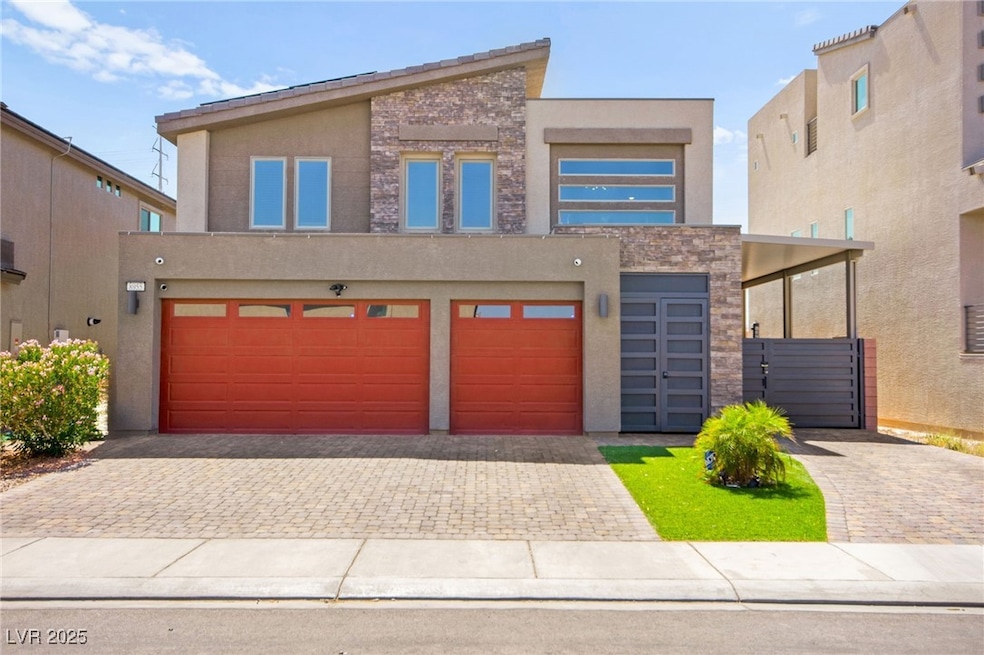 View of front of property featuring decorative dri
