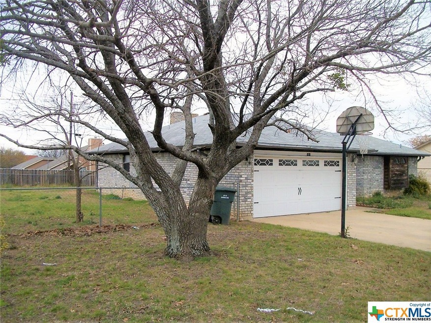 101 E Blancas Dr, Copperas Cove, TX 76522 - photo 1