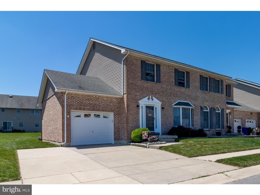 109 Marble House Dr, Bear, DE 19701 - photo 1