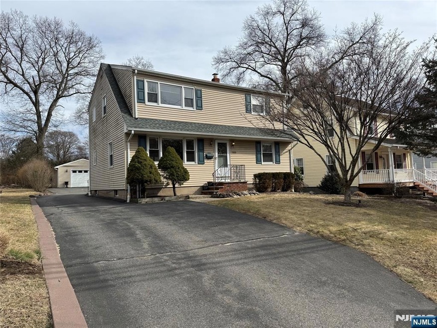 166 Paterson Ave unit 1, Midland Park, NJ 07432 - photo 1