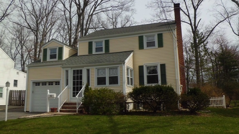 42 Hazelwood Ave, Livingston, NJ 07039 - photo 1