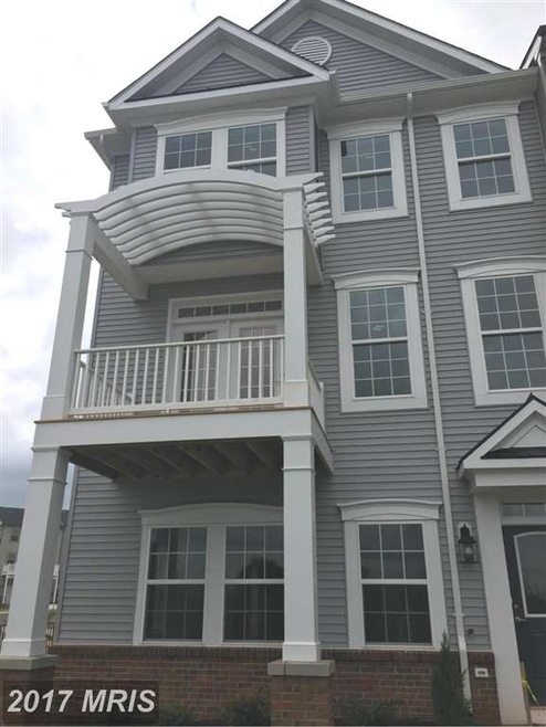 20490 Ashmere Square, Sterling, VA 20165 - photo 1