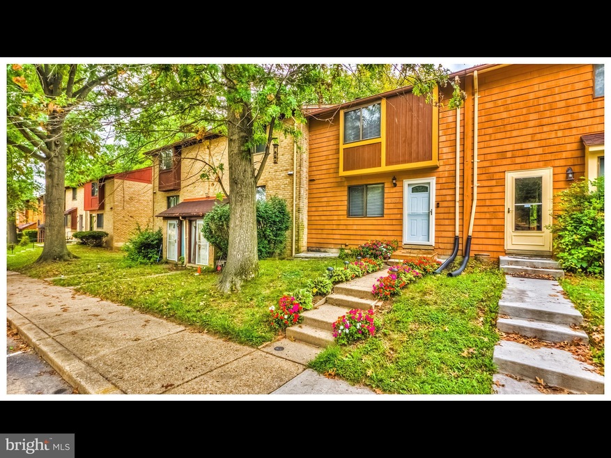 7471 Hickory Log Cir, Columbia, MD 21045 - photo 1