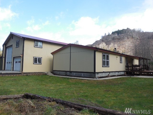 489 Apple Creek Rd, Longview, WA 98632 - photo 1