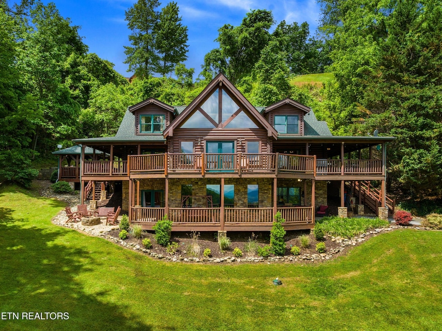 001-2414WalnutCoveWay-Sevierville-TN-378