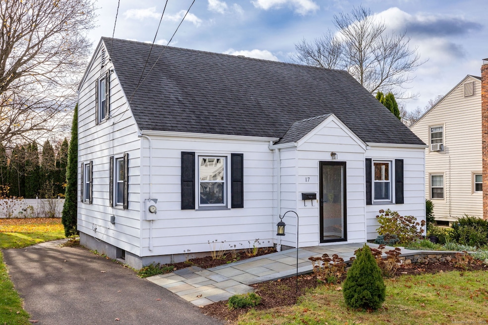 17 Parkview Rd, West Hartford, CT 06110 - photo 1