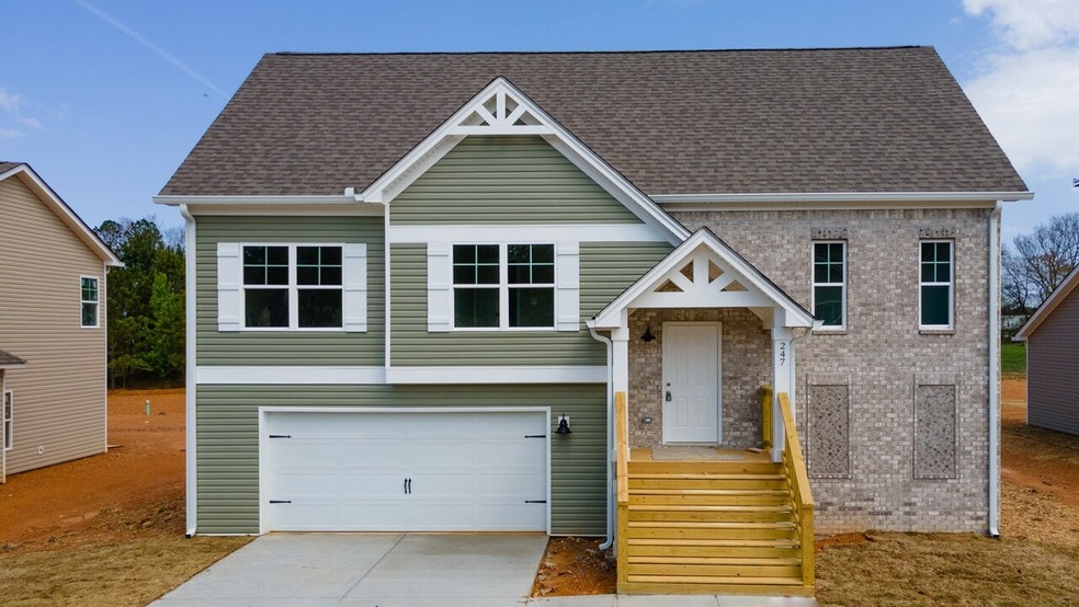 309 Soldiers Pathway, Calhoun, GA 30701 - photo 1