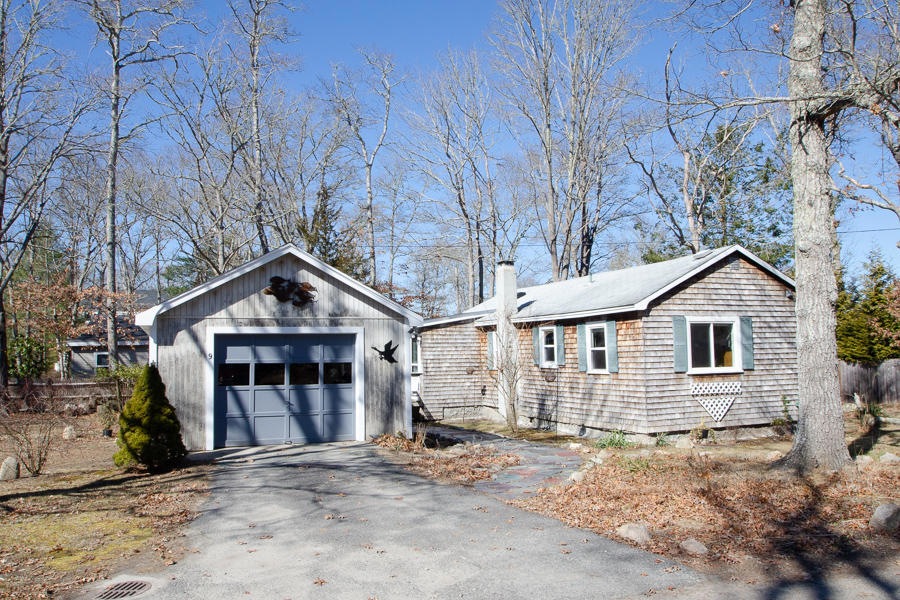 9 Wilson Rd, Marion, MA 02738 - photo 1