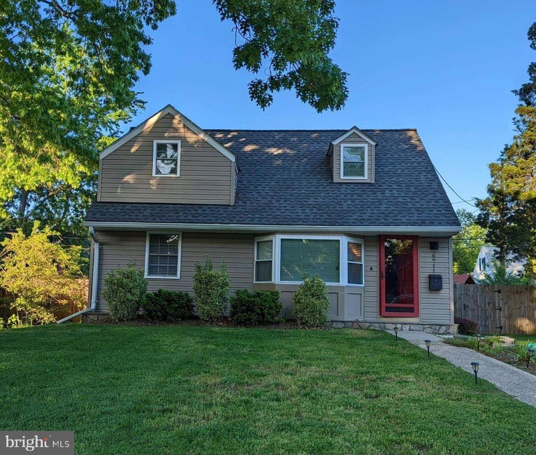 6911 Columbia Dr, Alexandria, VA 22307 - photo 1