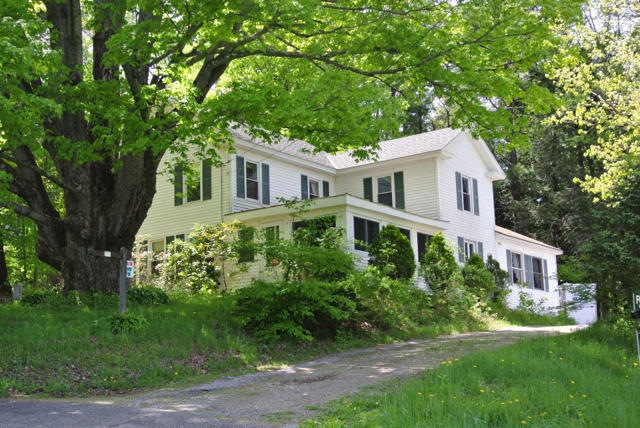 Nice home walking distance to village