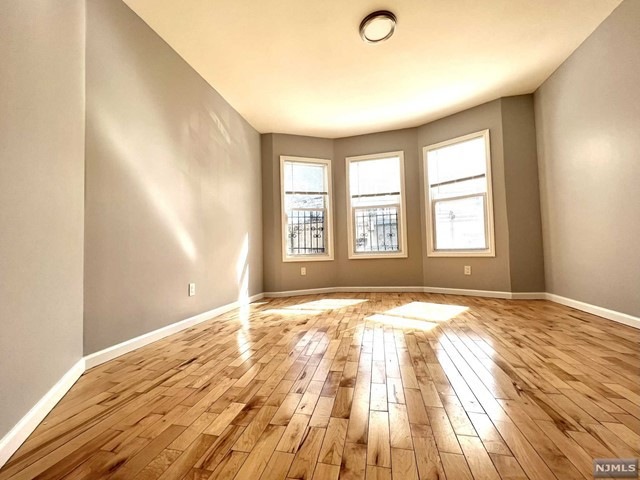 239 S 11th St unit 1, Newark, NJ 07107 - photo 1