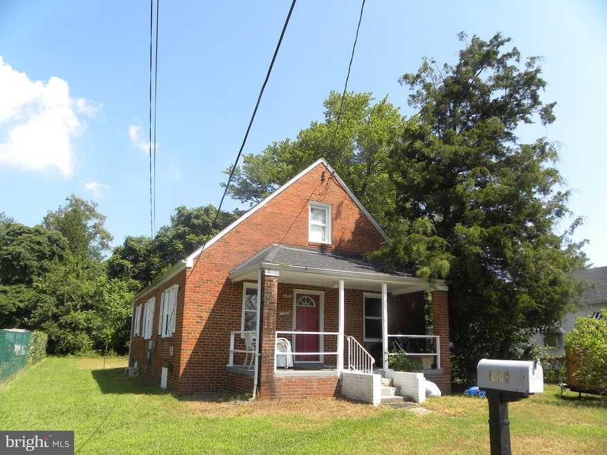 3908 Coach Ln, Suitland, MD 20746 - photo 1