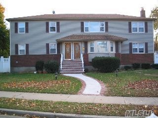 493 Griffin St unit 2, Oceanside, NY 11572 - photo 1
