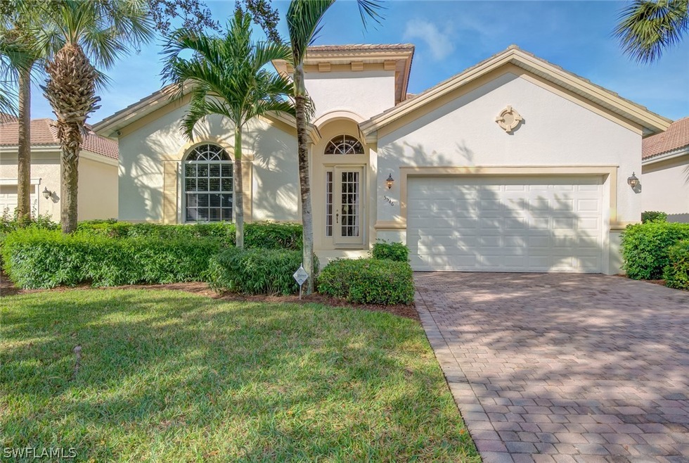 Great opportunity in Emerson Square - 4BR, 2BA ran