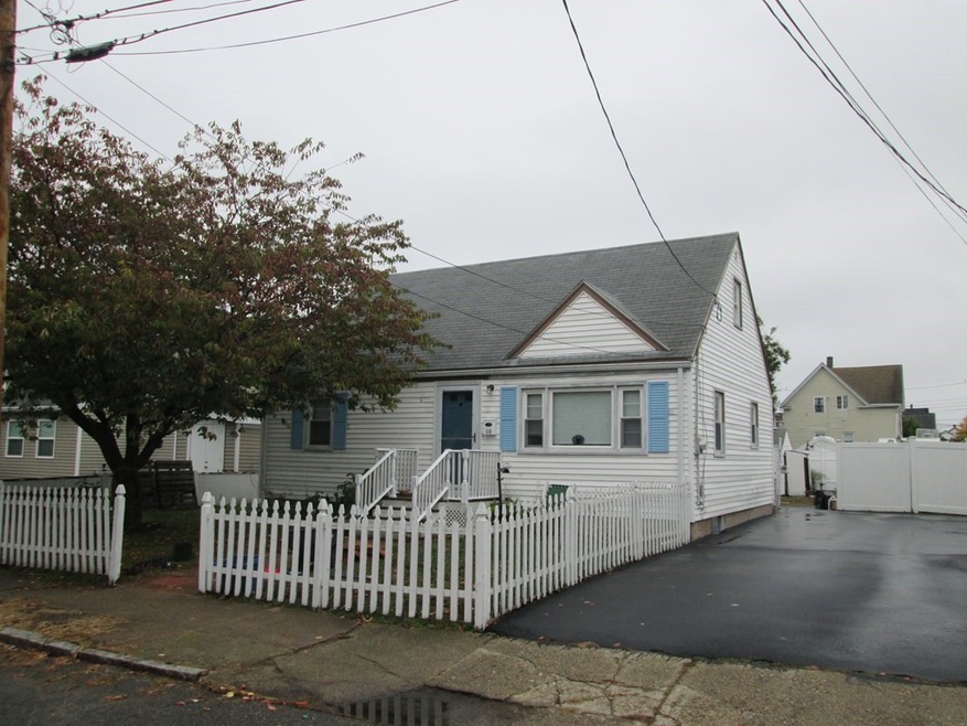 11 Winthrop St, Peabody, MA 01960 - photo 1