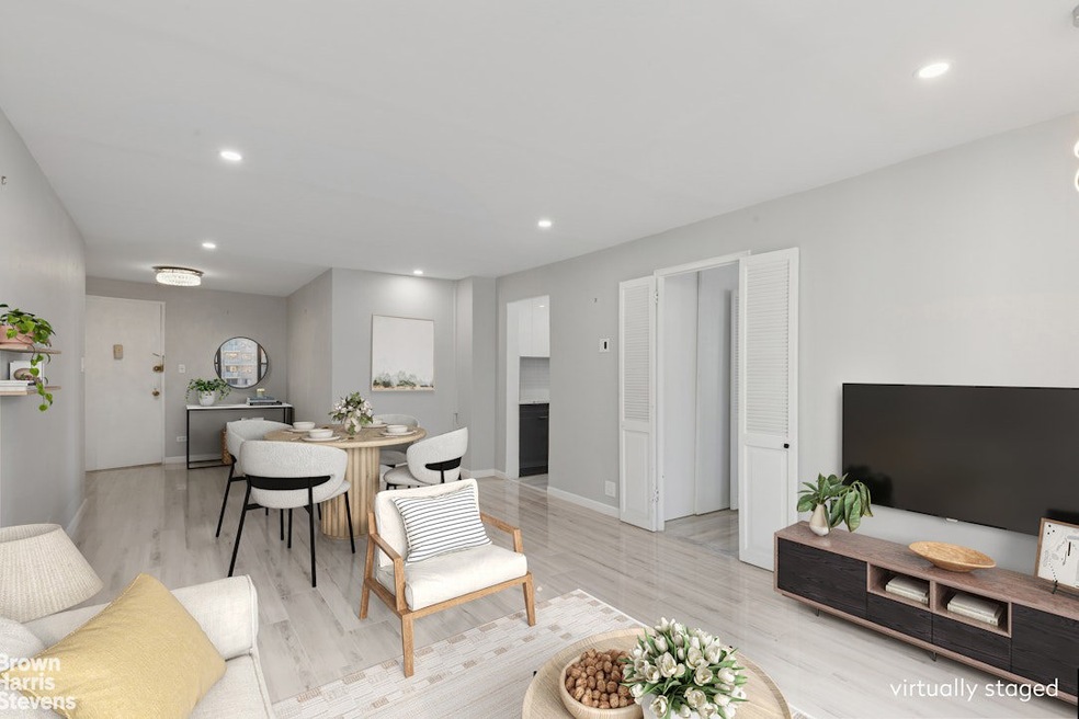 305 E 40th St unit 15 L, New York, NY 10016 - photo 1