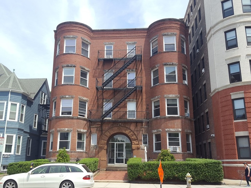 891 Massachusetts Ave unit 14, Cambridge, MA 02139 - photo 1