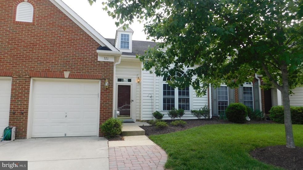 321 Hamlet Cir, Edgewater, MD 21037 - photo 1