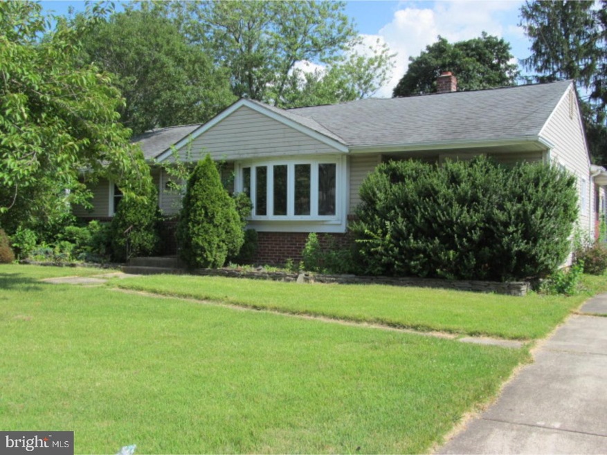 811 Willow Way, Somerdale, NJ 08083 - photo 1