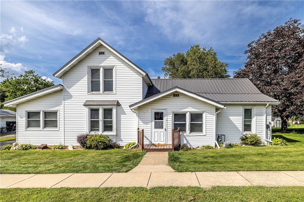 224 E Cowles St, Alma Center, WI 54611 - photo 1