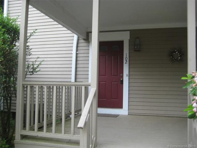 Welcome to 102 Timber Ridge !