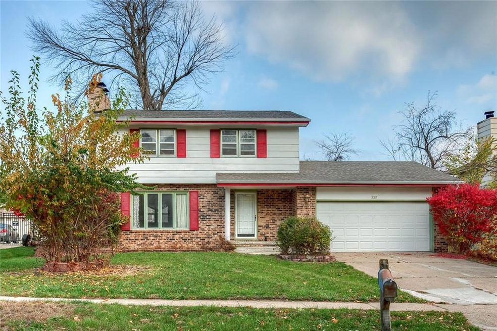 3317 Valdez Dr, Des Moines, IA 50310 - photo 1