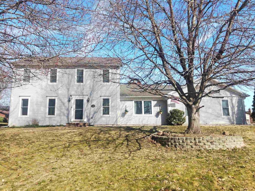 17919 Dorset Dr, South Bend, IN 46635 - photo 1