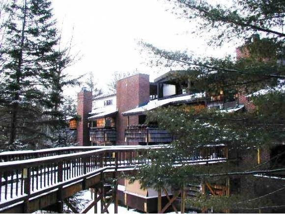 118 Gateway Ct unit 18-B, Mendon, VT 05701 - photo 1