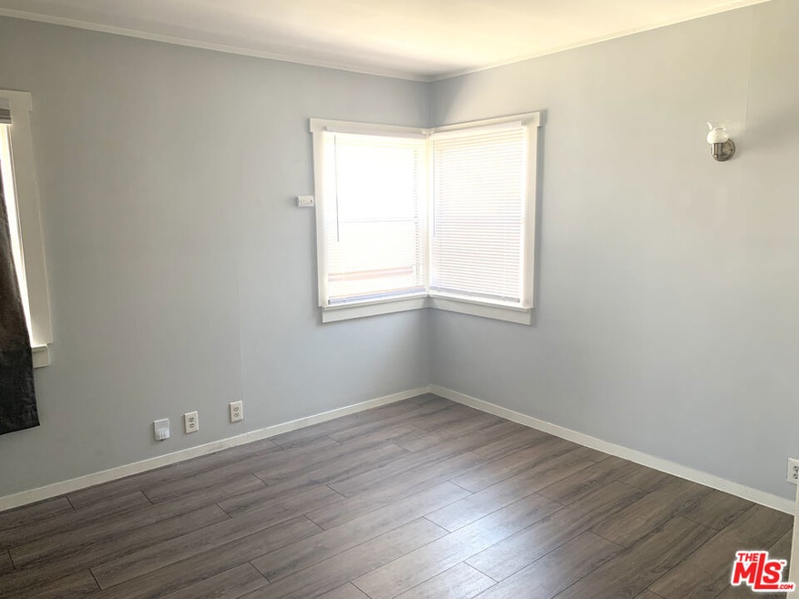 4814 W 17th St unit 1/4, Los Angeles, CA 90019 - photo 1