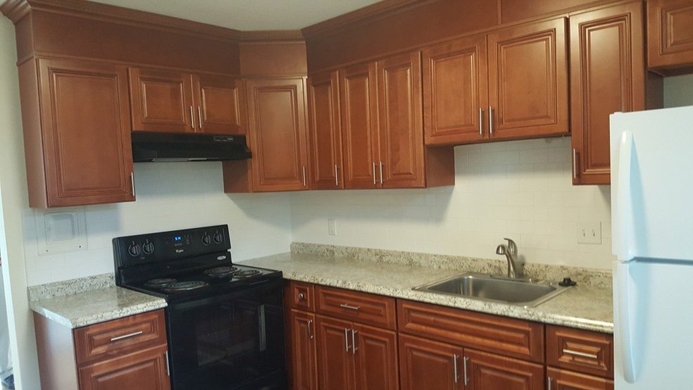 1 Melbourne St unit 5, Dorchester Center, MA 02124 - photo 1