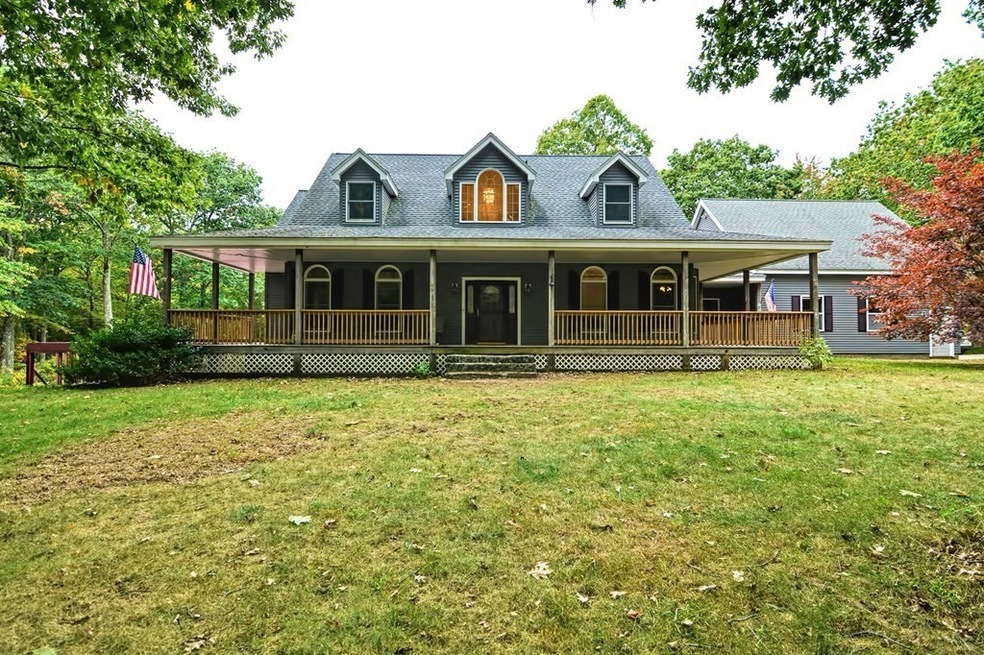 93 Cole Place, Barre, MA 01005 - photo 1