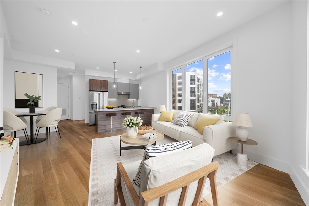 218 Old Colony Ave unit 201, Boston, MA 02127 - photo 1