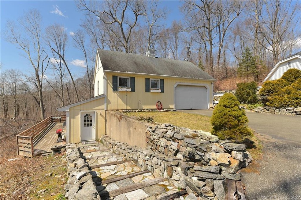 19A Georges Hill Rd unit Two (2), Newtown, CT 06470 - photo 1