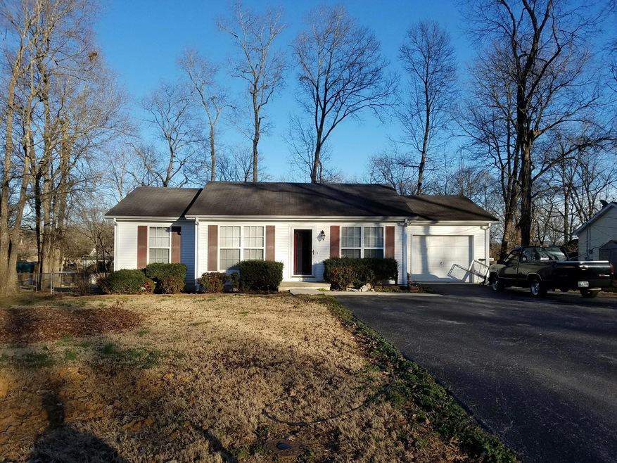 304 Wall St, Shelbyville, TN 37160 - photo 1