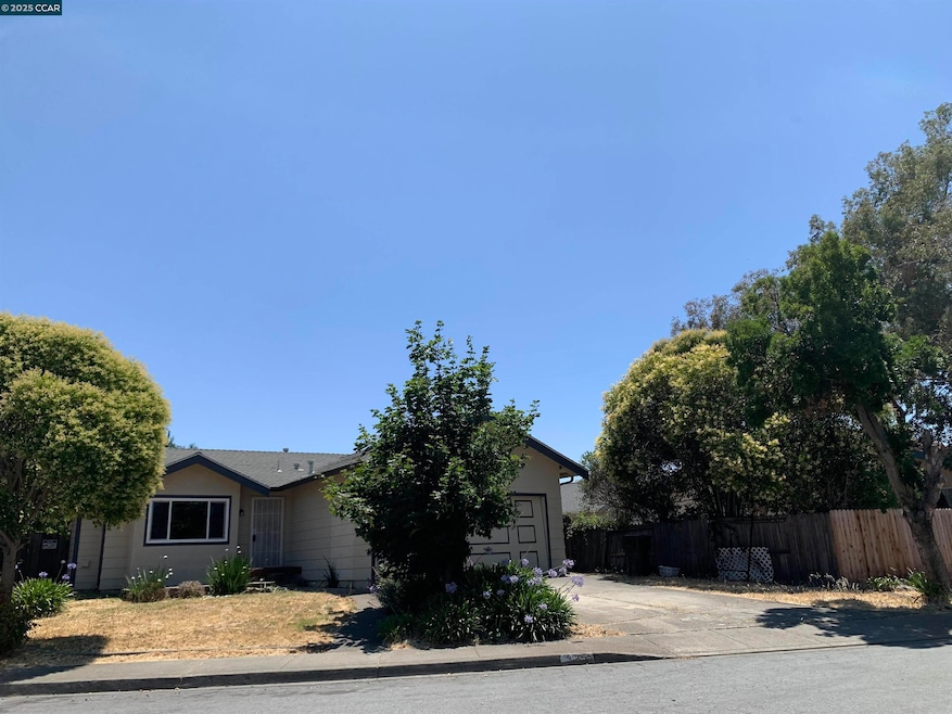 923 Steller Way, Suisun City, CA 94585 - photo 1