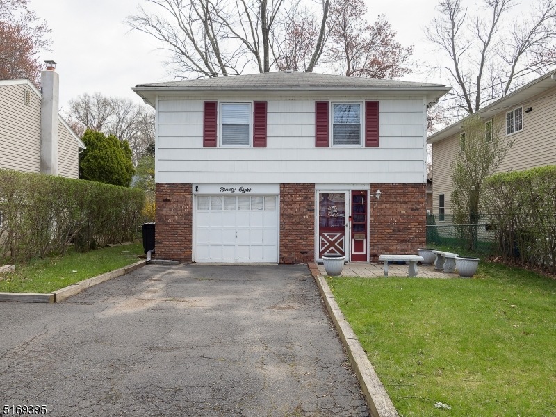 98 Northfield Rd, Parsippany, NJ 07054 - photo 1