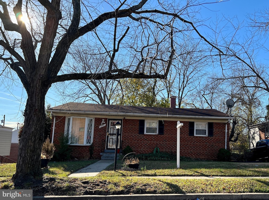 5902 Rosedale Dr, Hyattsville, MD 20782 - photo 1