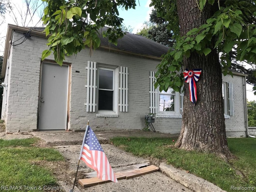 2101 W Court St, Flint, MI 48503 - photo 1