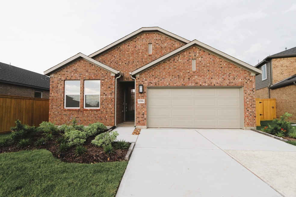 21906 Big Sky Dr, Tomball, TX 77375 - photo 1