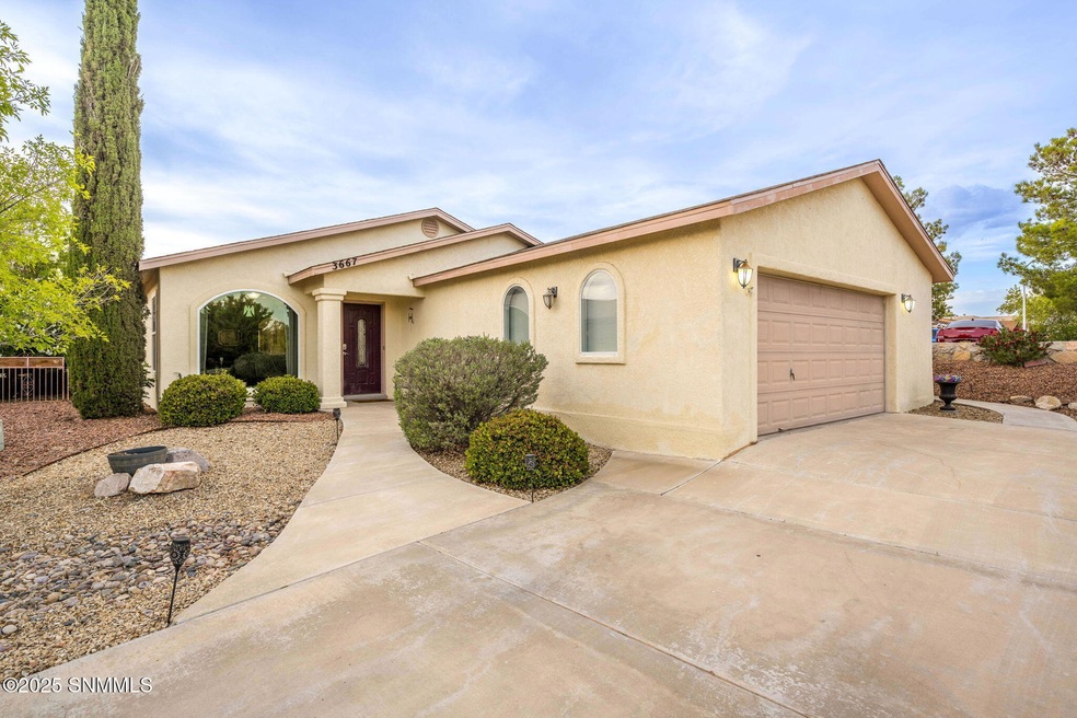 3667 Australite Ct, Las Cruces, NM 88012 - photo 1