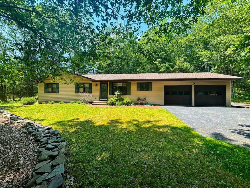 132 Winding Way, Saylorsburg, PA 18353 - photo 1