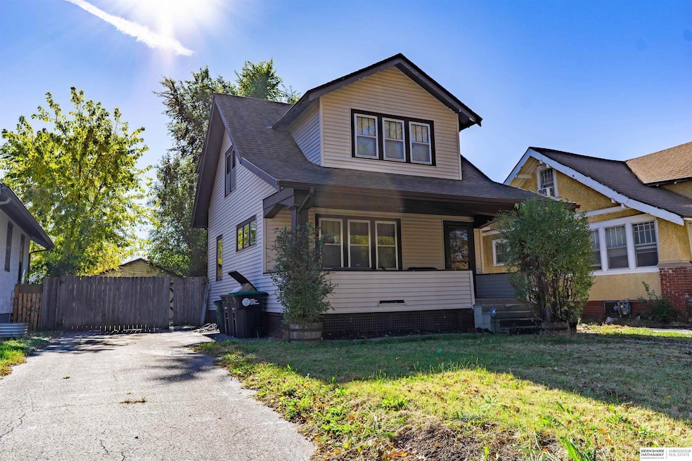 2441 Whitmore St, Omaha, NE 68112 - photo 1