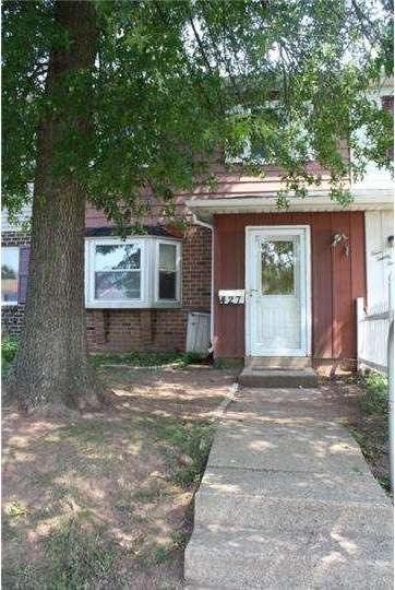 427 Colonial Dr, East Greenville, PA 18041 - photo 1