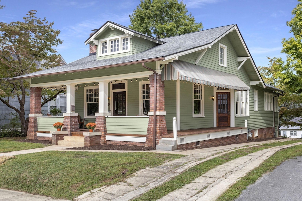 314 W Locust St, Johnson City, TN 37604 - photo 1