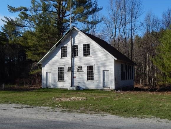 14 Chalk Pond Rd, Sutton, NH 03273 - photo 1