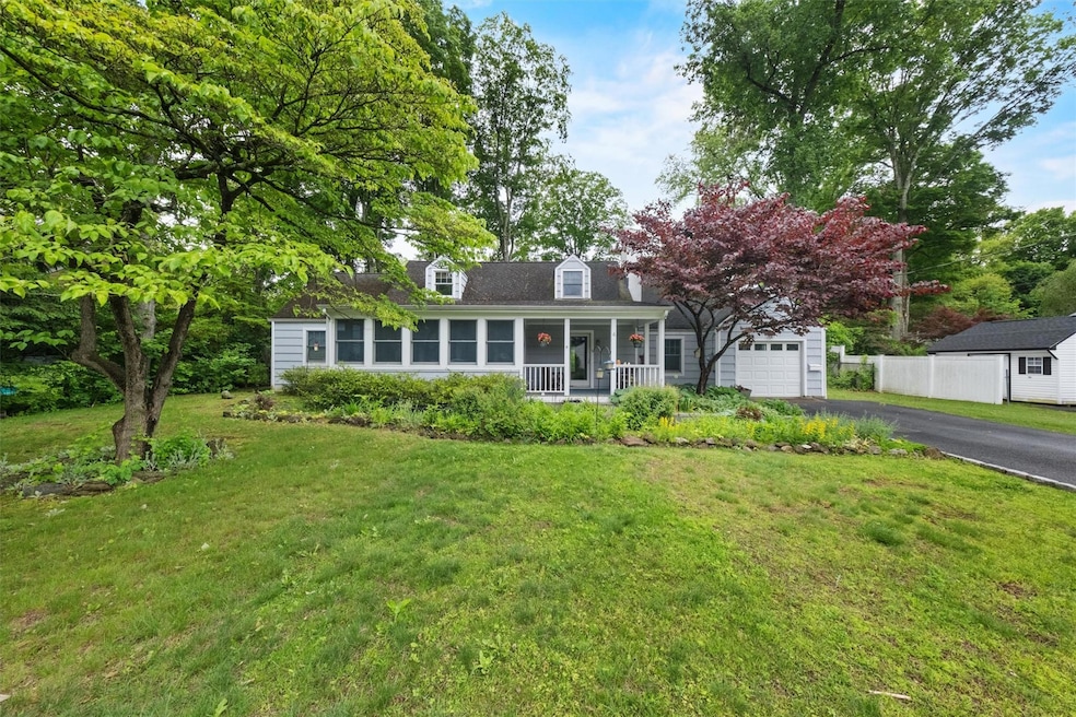 4 Hughes St, Croton On Hudson, NY 10520 - photo 1