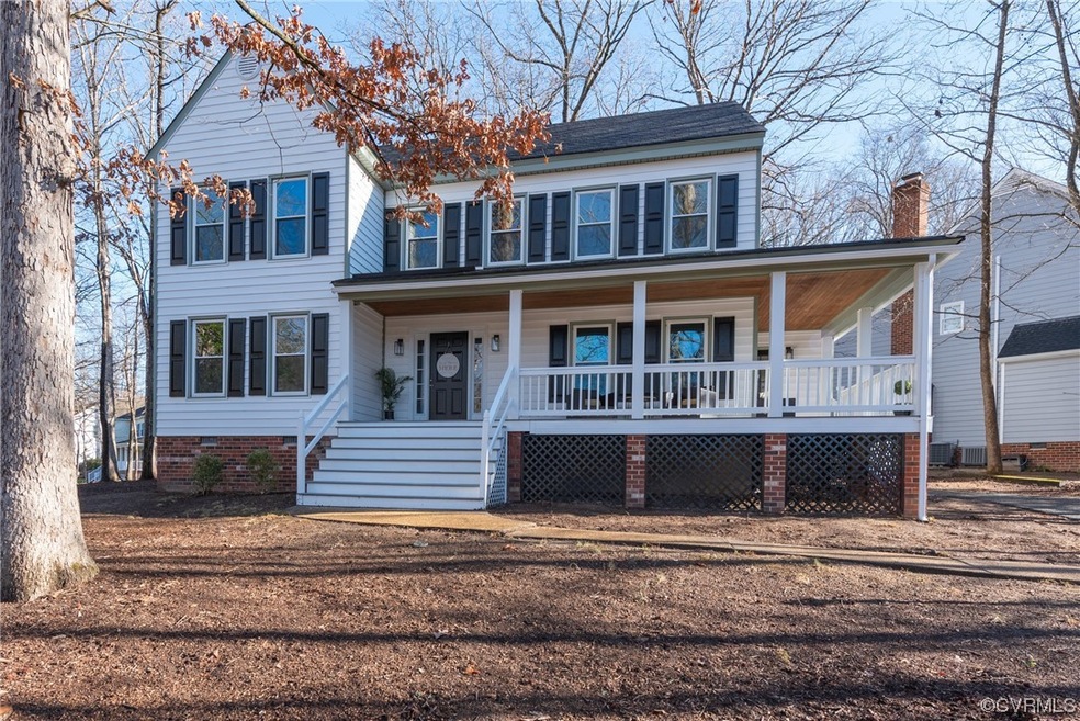 View of front of house with a porch