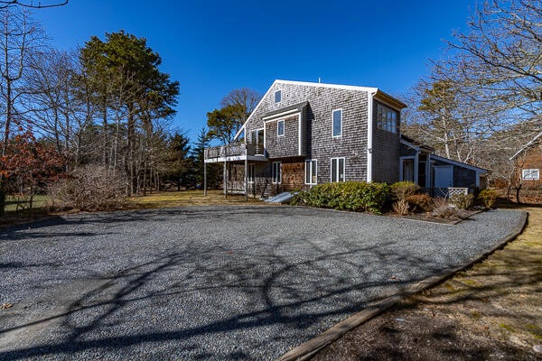 28 Vickers St, Edgartown, MA 02539 - photo 1