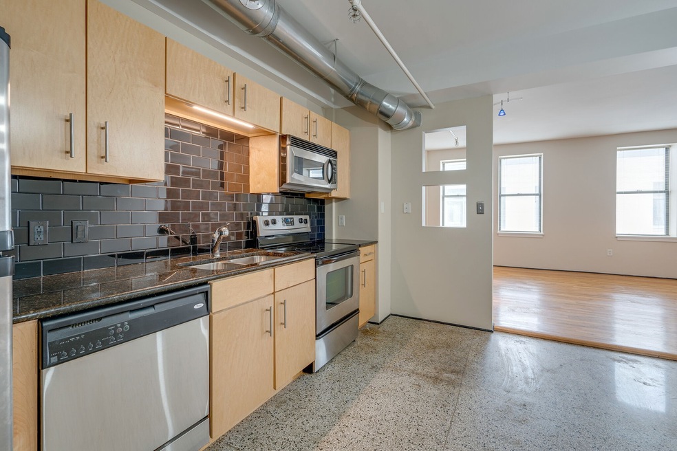 Bennie Dillon unit 603, Nashville, TN 37203 - photo 1