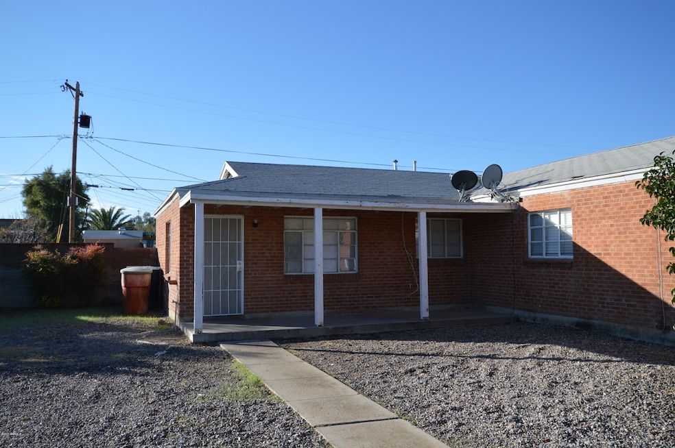4612 E 17th St, Tucson, AZ 85711 - photo 1